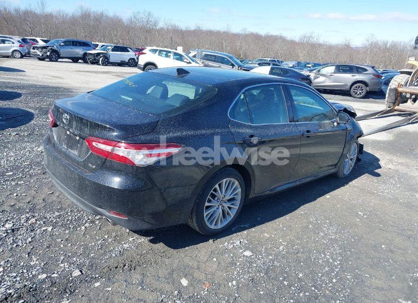 Photo 4 of 2018 Toyota Camry XSE/XLE (VIN 4T1BZ1HK9JU011479)