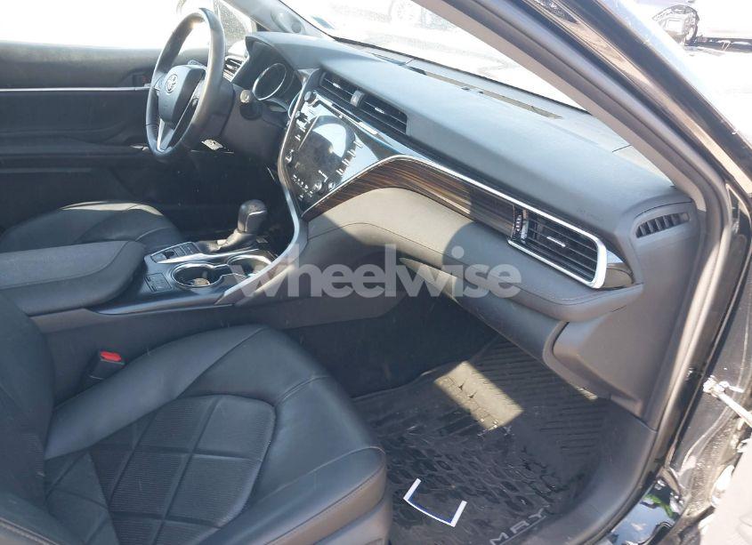 Photo 5 of 2018 Toyota Camry XSE/XLE (VIN 4T1BZ1HK9JU011479)