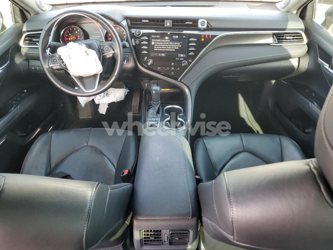 Photo 8 of 2018 TOYOTA CAMRY XSE (VIN 4T1BZ1HKXJU004587)