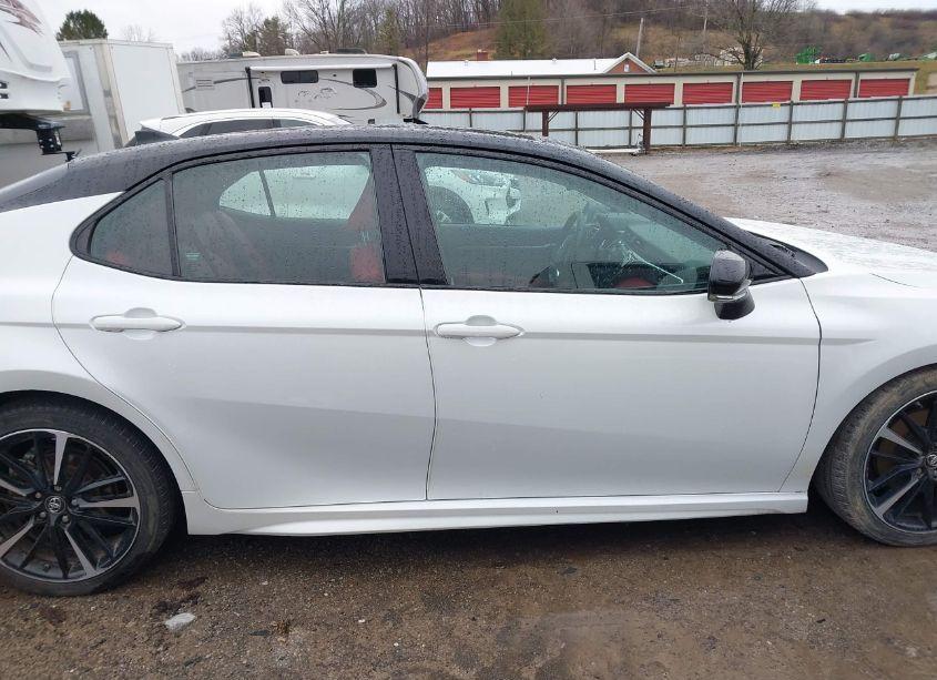 Photo 13 of 2018 Toyota Camry XSE V6 (VIN 4T1BZ1HKXJU012348)