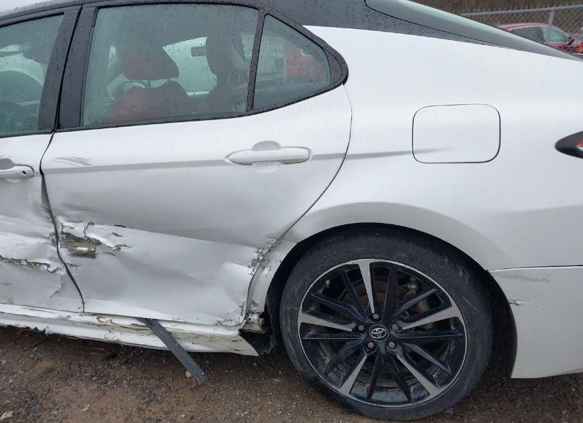 Photo 17 of 2018 Toyota Camry XSE V6 (VIN 4T1BZ1HKXJU012348)