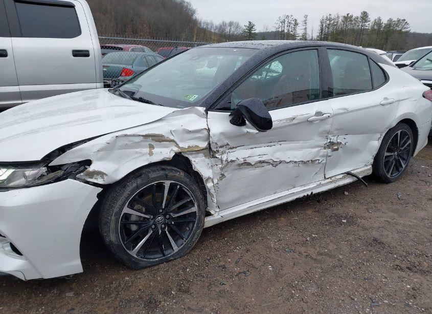 Photo 6 of 2018 Toyota Camry XSE V6 (VIN 4T1BZ1HKXJU012348)