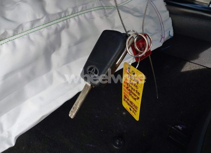 Photo 11 of 2020 Toyota Camry LE (VIN 4T1C11AK0LU344825)