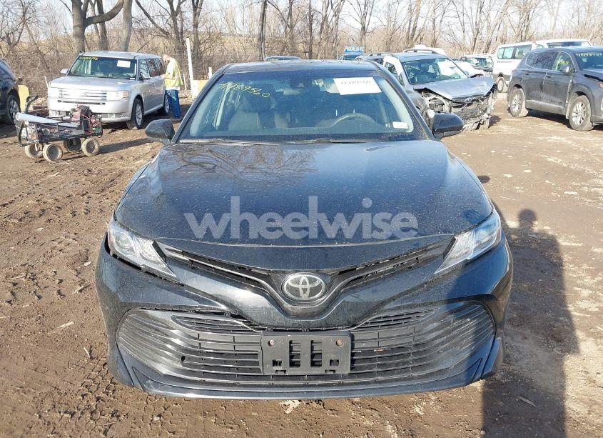 Photo 12 of 2020 Toyota Camry LE (VIN 4T1C11AK0LU353816)