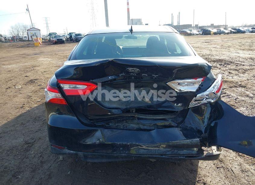 Photo 16 of 2020 Toyota Camry LE (VIN 4T1C11AK0LU353816)
