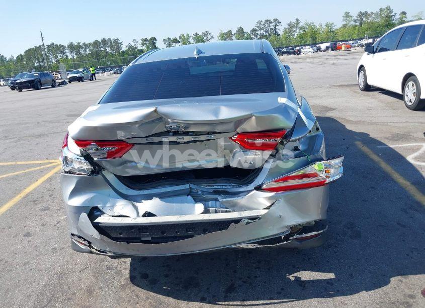 Photo 16 of 2020 Toyota Camry LE (VIN 4T1C11AK0LU357574)