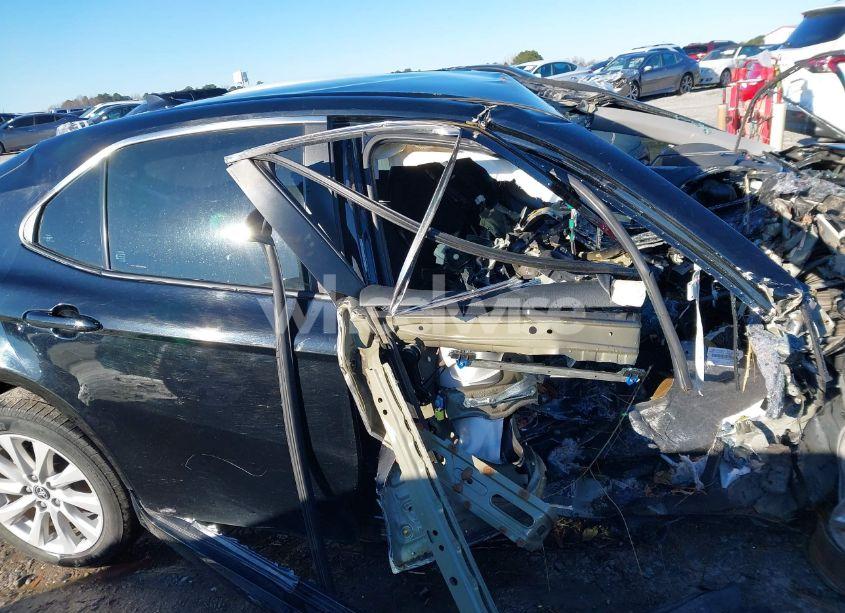 Photo 14 of 2020 Toyota Camry LE (VIN 4T1C11AK0LU956538)