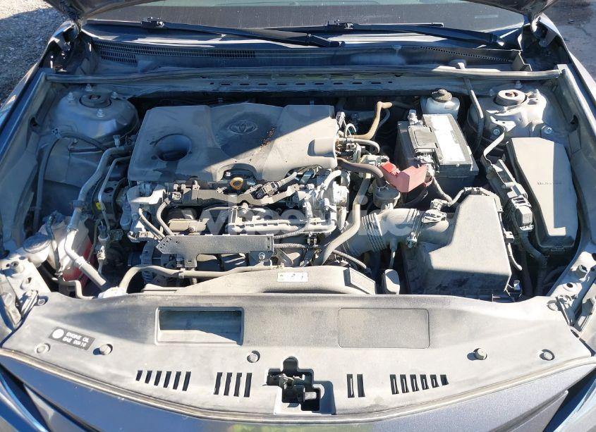 Photo 10 of 2021 Toyota Camry LE (VIN 4T1C11AK0MU422568)