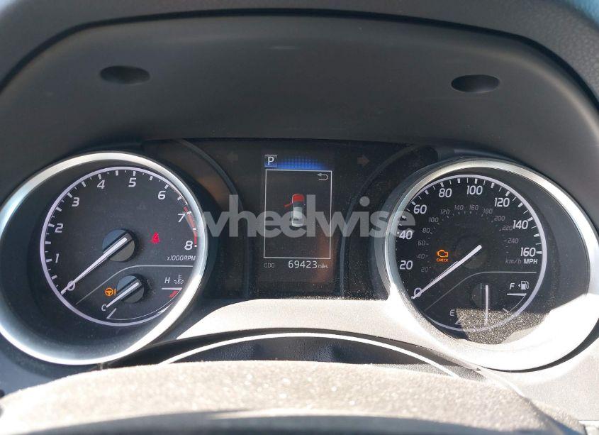 Photo 15 of 2021 Toyota Camry LE (VIN 4T1C11AK0MU422568)