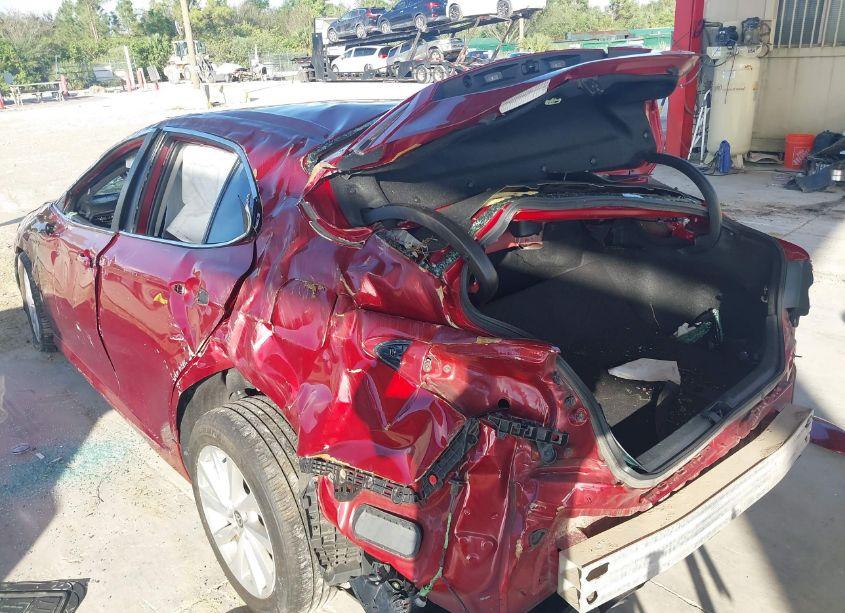 Photo 3 of 2021 Toyota Camry LE (VIN 4T1C11AK0MU466778)