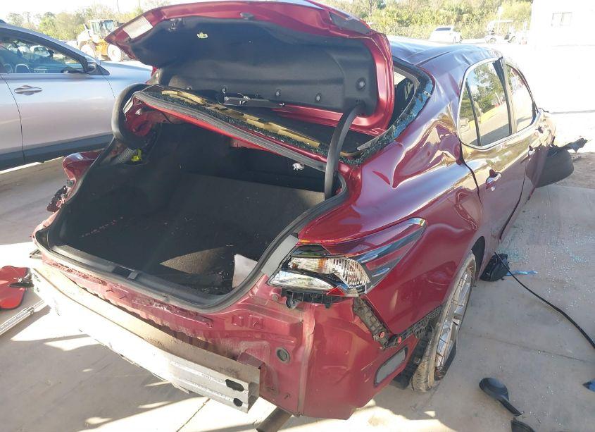 Photo 4 of 2021 Toyota Camry LE (VIN 4T1C11AK0MU466778)