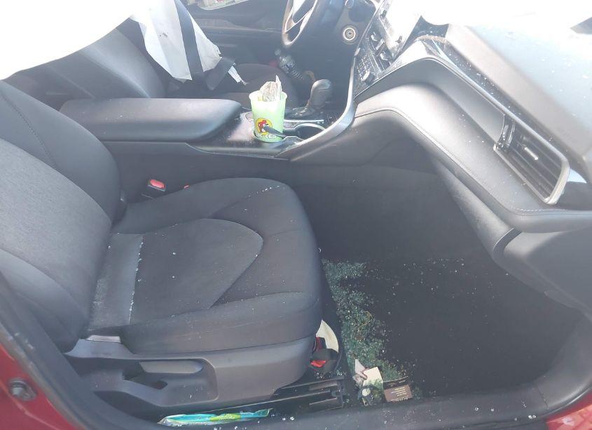 Photo 5 of 2021 Toyota Camry LE (VIN 4T1C11AK0MU466778)