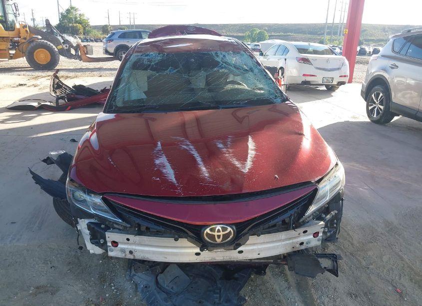 Photo 6 of 2021 Toyota Camry LE (VIN 4T1C11AK0MU466778)