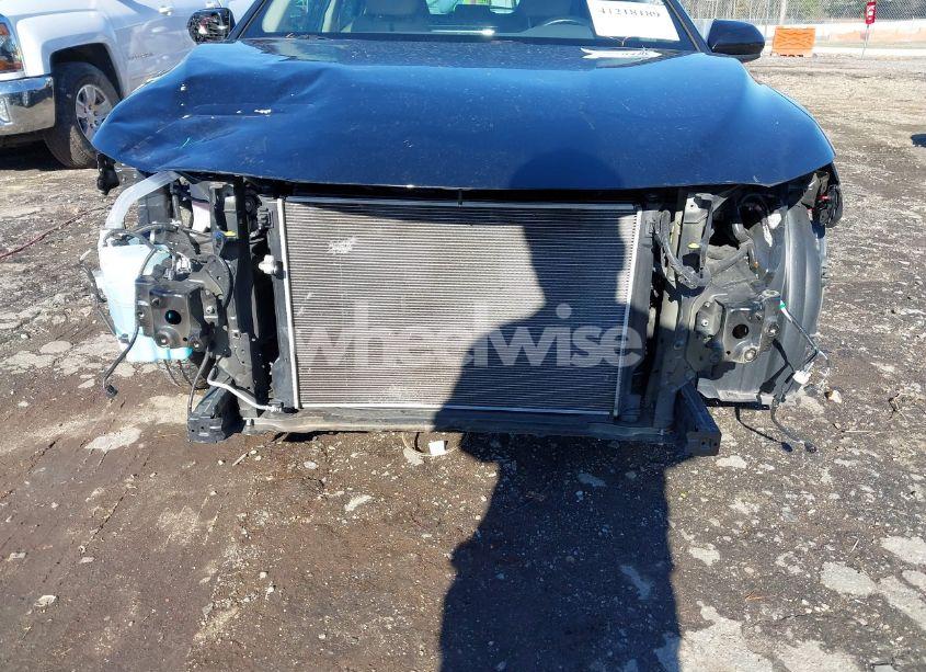 Photo 6 of 2021 Toyota Camry LE (VIN 4T1C11AK0MU539583)