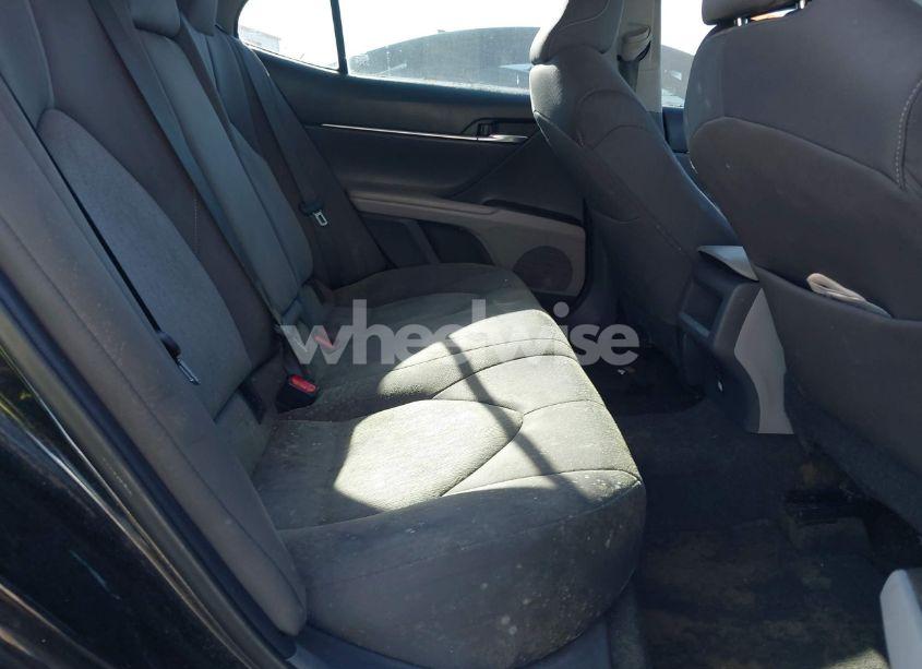 Photo 8 of 2021 Toyota Camry LE (VIN 4T1C11AK0MU546906)