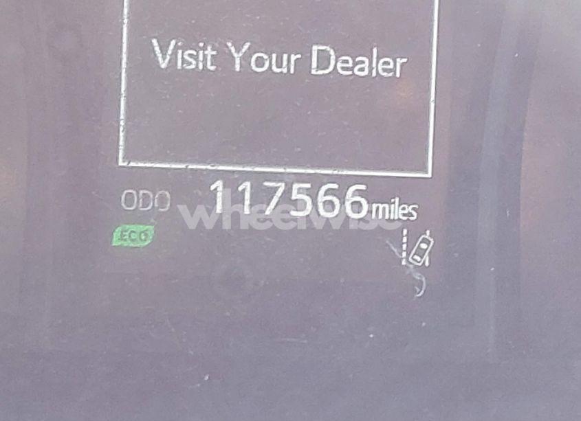 Photo 16 of 2021 Toyota Camry LE (VIN 4T1C11AK0MU563284)