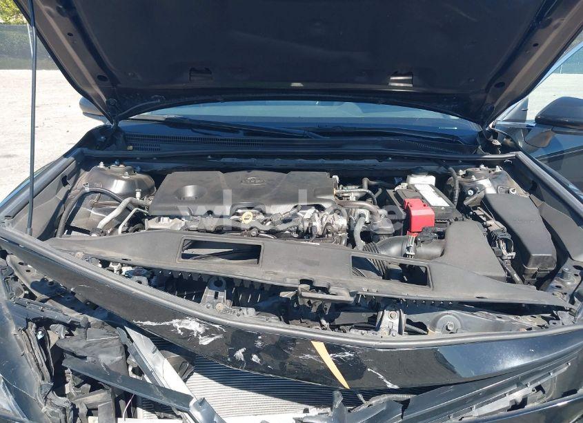 Photo 10 of 2021 Toyota Camry LE (VIN 4T1C11AK0MU563298)