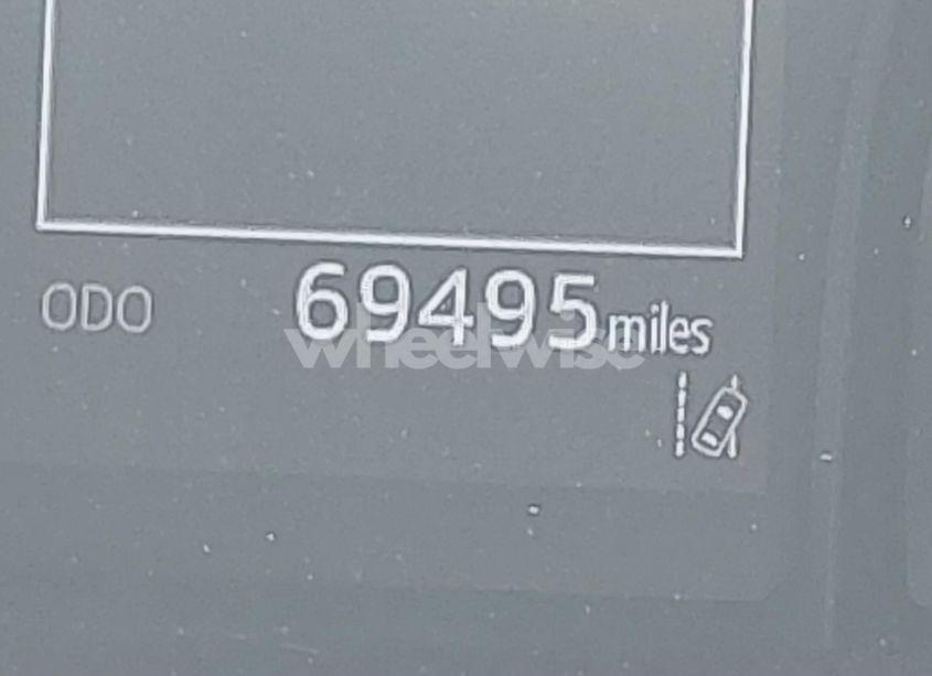 Photo 15 of 2021 Toyota Camry LE (VIN 4T1C11AK0MU563298)