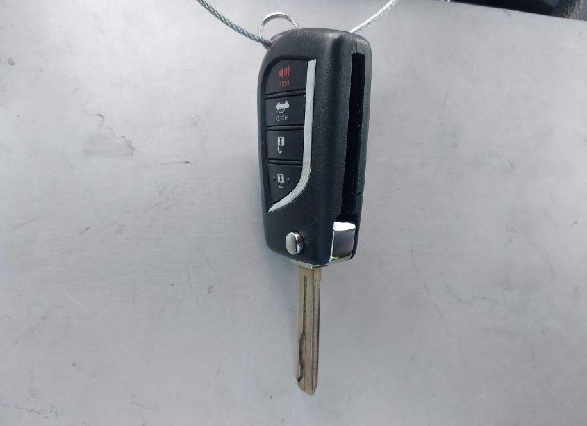 Photo 11 of 2022 Toyota Camry LE (VIN 4T1C11AK0NU072215)