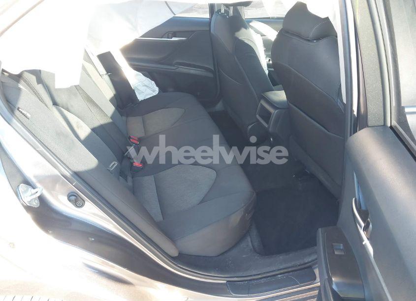 Photo 8 of 2022 Toyota Camry LE (VIN 4T1C11AK0NU628572)