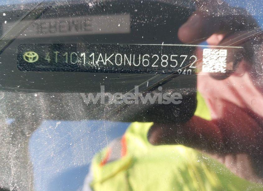 Photo 9 of 2022 Toyota Camry LE (VIN 4T1C11AK0NU628572)