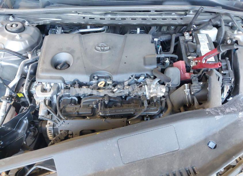 Photo 10 of 2022 Toyota Camry LE (VIN 4T1C11AK0NU652631)