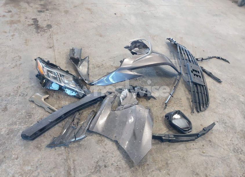 Photo 12 of 2022 Toyota Camry LE (VIN 4T1C11AK0NU652631)