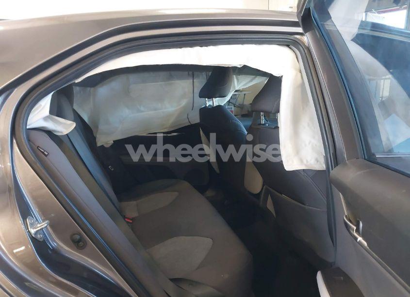 Photo 8 of 2022 Toyota Camry LE (VIN 4T1C11AK0NU652631)