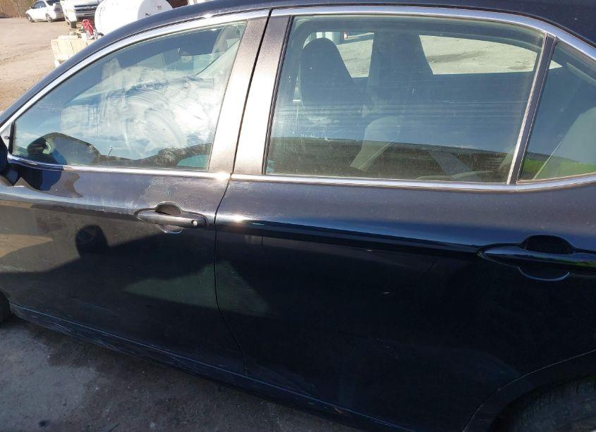 Photo 14 of 2022 Toyota Camry LE (VIN 4T1C11AK0NU669042)