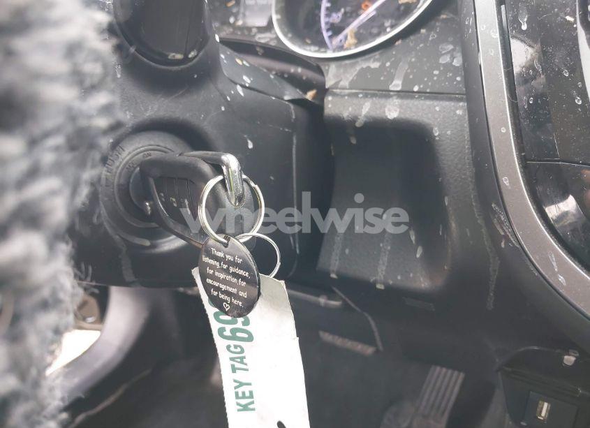 Photo 11 of 2022 Toyota Camry LE (VIN 4T1C11AK0NU692188)