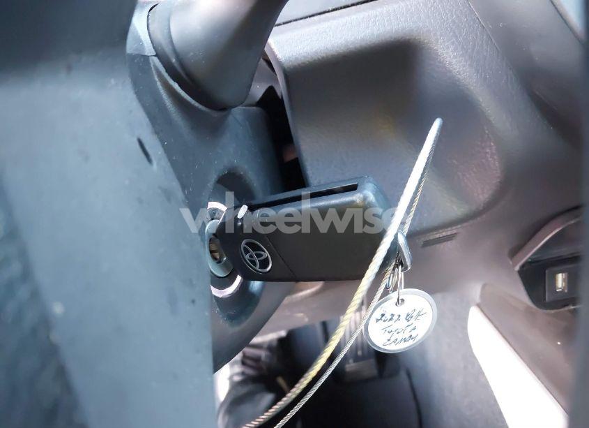 Photo 11 of 2022 Toyota Camry LE (VIN 4T1C11AK0NU692739)