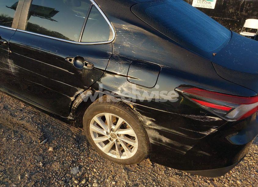 Photo 20 of 2022 Toyota Camry LE (VIN 4T1C11AK0NU692739)