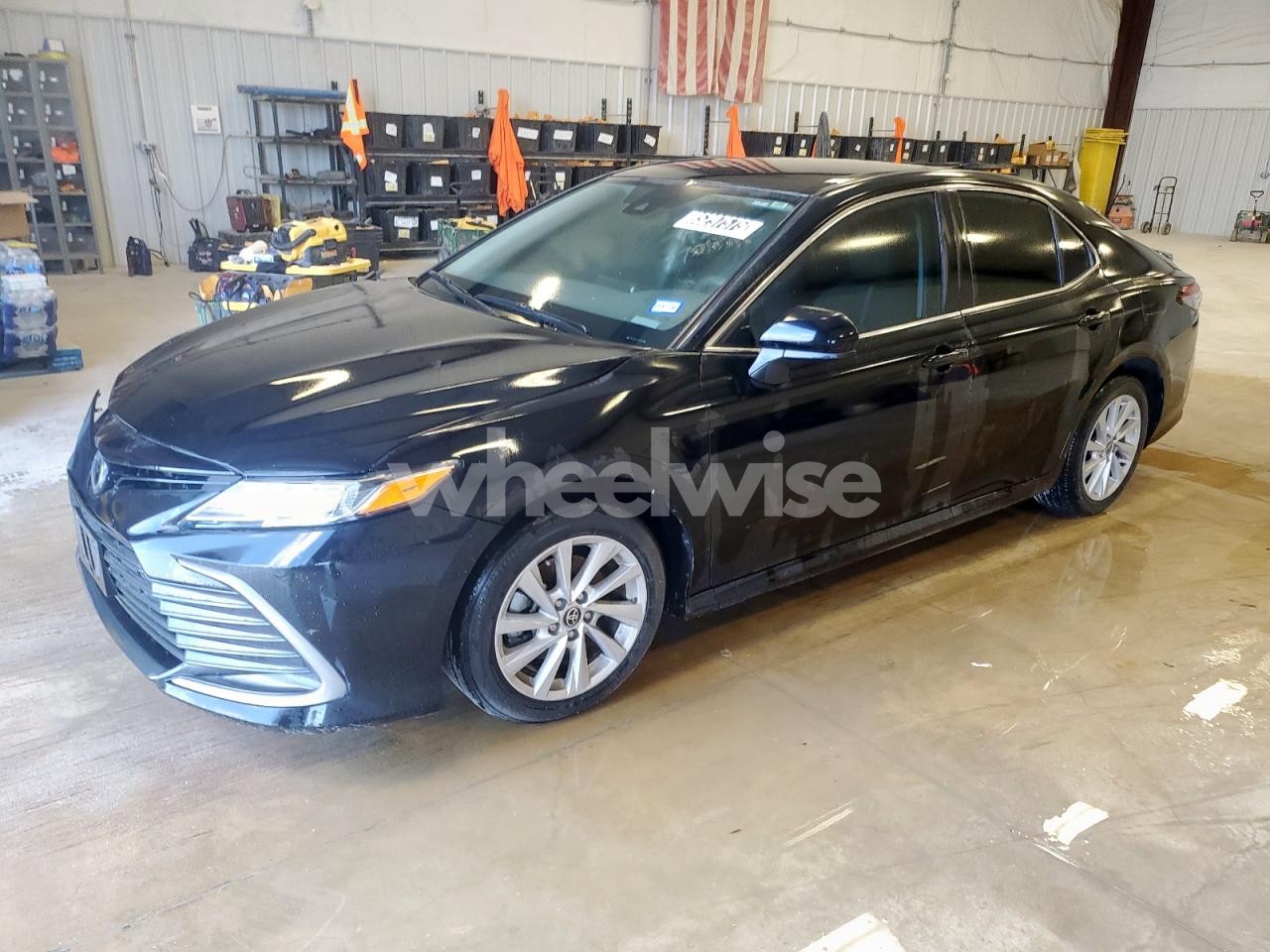 2023 TOYOTA CAMRY LE (VIN 4T1C11AK0PU117706) main photo