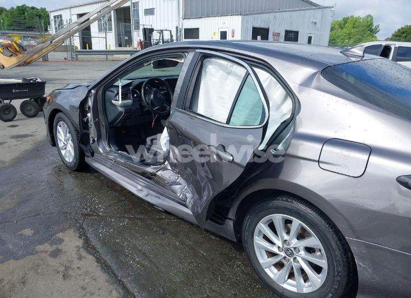 Photo 18 of 2023 Toyota Camry LE (VIN 4T1C11AK0PU142671)