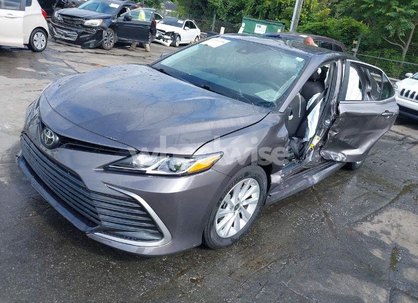 Photo 2 of 2023 Toyota Camry LE (VIN 4T1C11AK0PU142671)