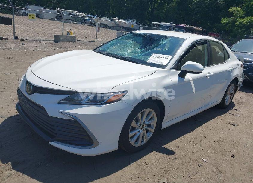 Photo 2 of 2023 Toyota Camry LE (VIN 4T1C11AK0PU145781)