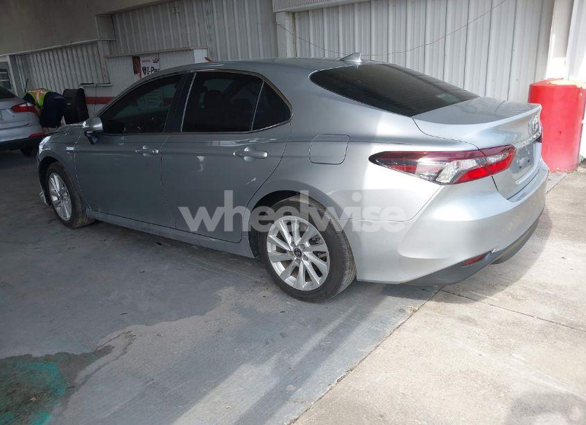 Photo 3 of 2023 Toyota Camry LE (VIN 4T1C11AK0PU831934)