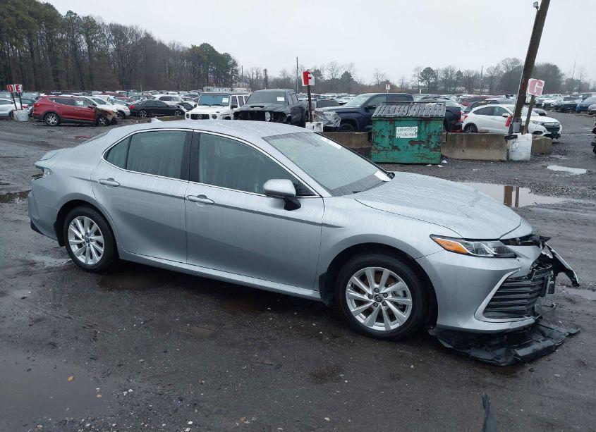 Photo 12 of 2024 Toyota Camry LE (VIN 4T1C11AK0RU191940)