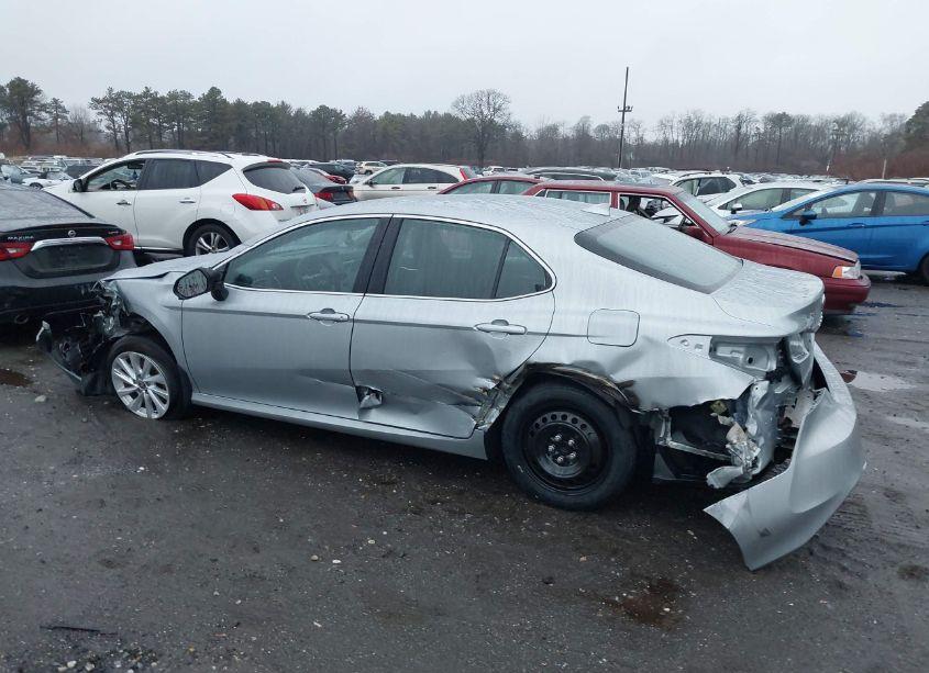 Photo 13 of 2024 Toyota Camry LE (VIN 4T1C11AK0RU191940)