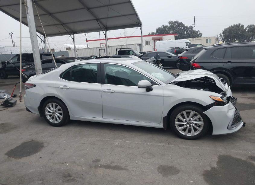 Photo 13 of 2024 Toyota Camry LE (VIN 4T1C11AK0RU253272)