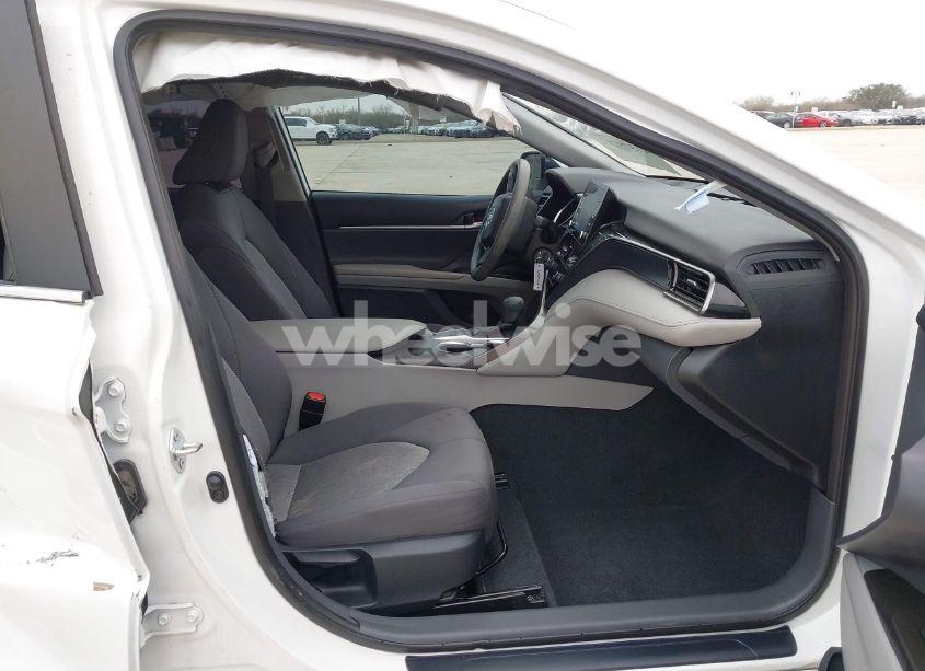 Photo 5 of 2024 Toyota Camry LE (VIN 4T1C11AK0RU846968)