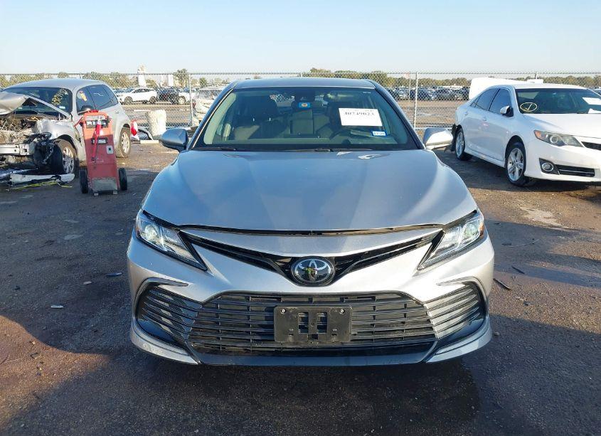 Photo 12 of 2024 Toyota Camry LE (VIN 4T1C11AK0RU883227)