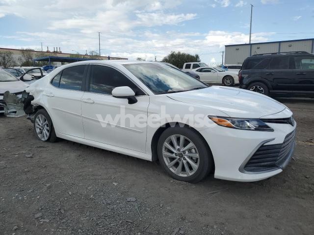 2024 TOYOTA CAMRY LE (VIN 4T1C11AK0RU884085) main photo