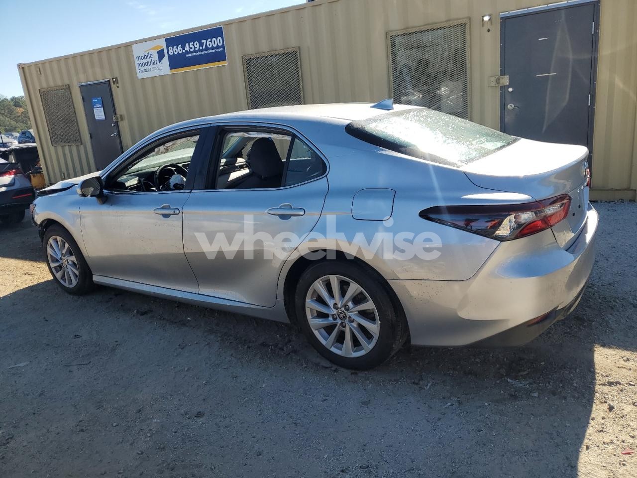 Photo 2 of 2024 TOYOTA CAMRY LE (VIN 4T1C11AK0RU910037)