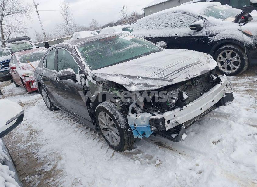 2024 Toyota Camry LE (VIN 4T1C11AK0RU912600) main photo