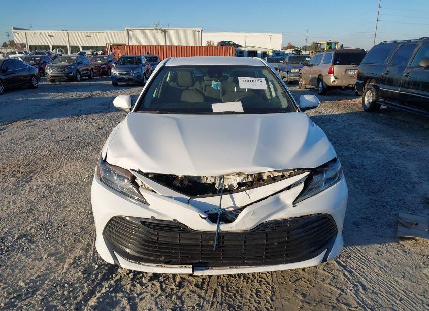 Photo 12 of 2020 Toyota Camry LE (VIN 4T1C11AK1LU343697)