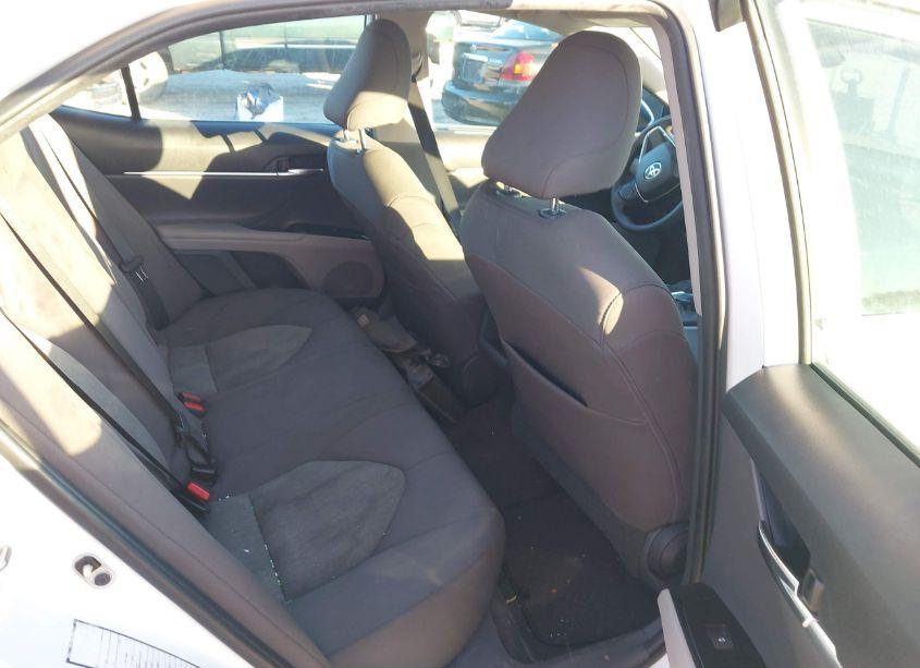 Photo 8 of 2020 Toyota Camry LE (VIN 4T1C11AK1LU343697)