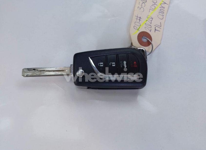 Photo 11 of 2020 Toyota Camry LE (VIN 4T1C11AK1LU351055)