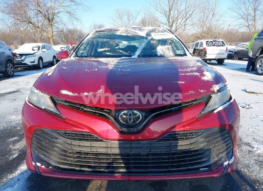 Photo 12 of 2020 Toyota Camry LE (VIN 4T1C11AK1LU351055)