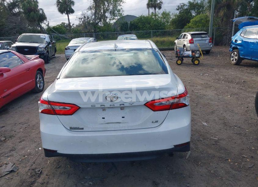 Photo 16 of 2020 Toyota Camry LE (VIN 4T1C11AK1LU356059)